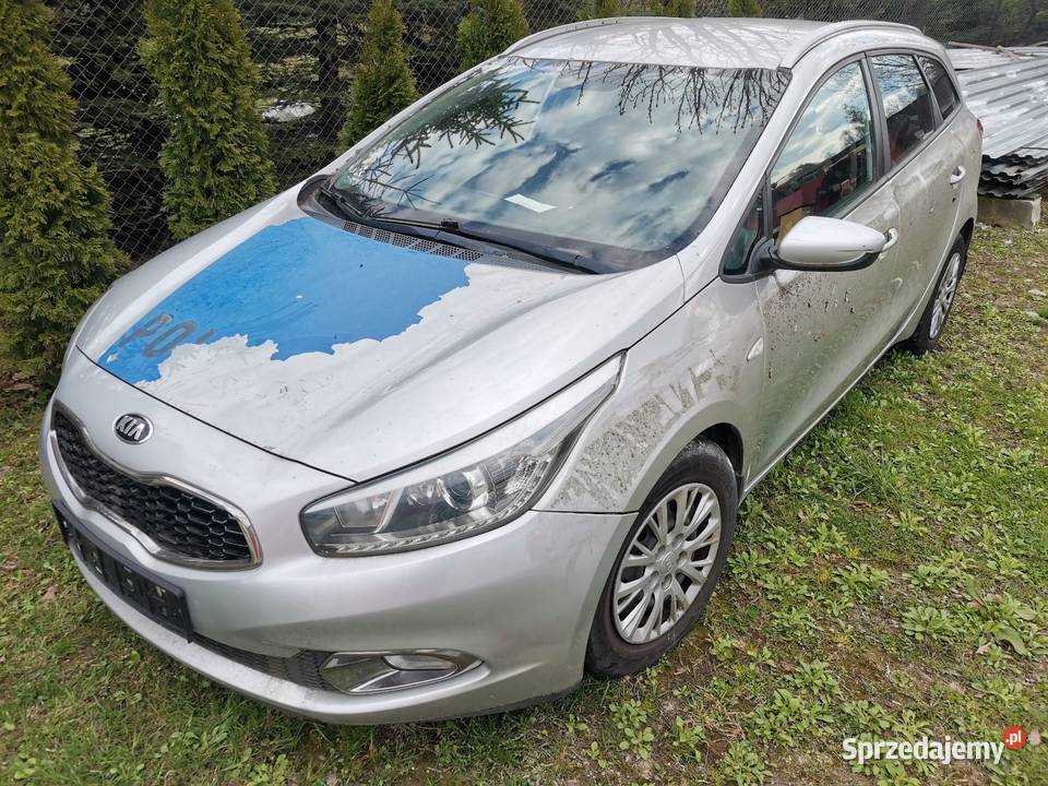 KIA CEED 2013 16 BENZYNA Oseredek