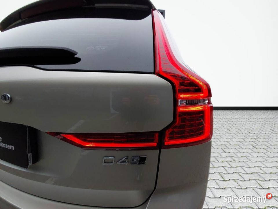 Volvo XC60 2018r Vat marża Niski przebieg Salon Warszawa