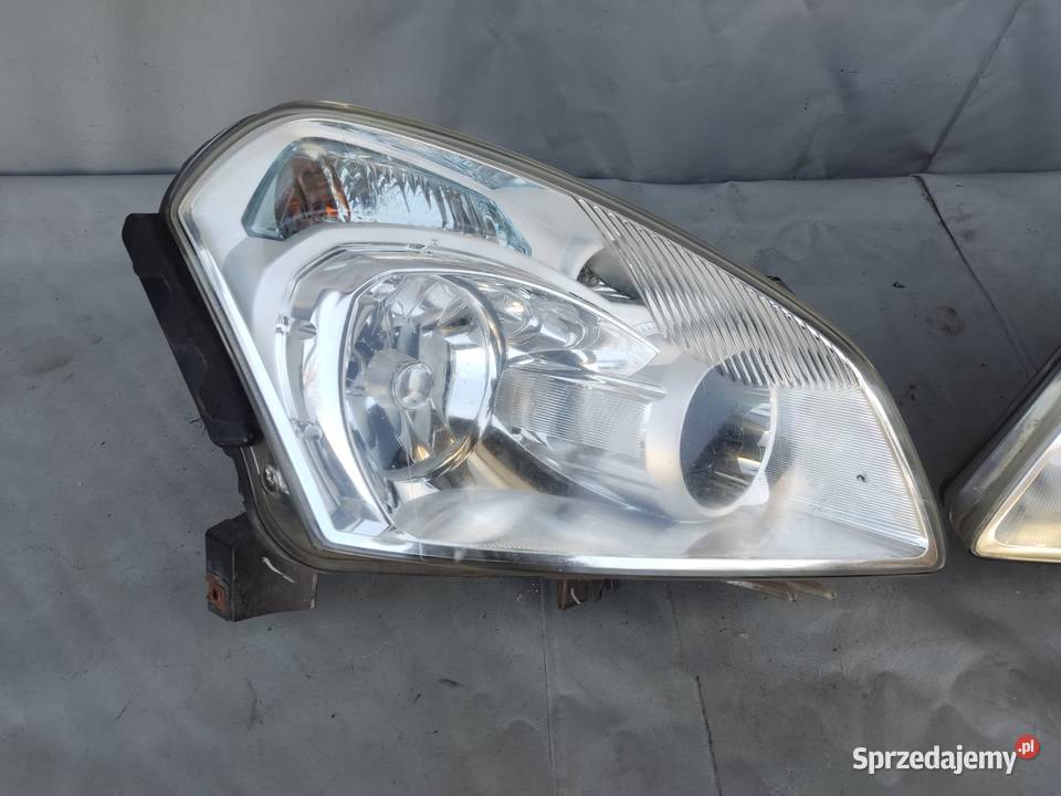NISSAN QASHQAI J10 XENON LAMPA PRZÓD PRZEDNIA Radom