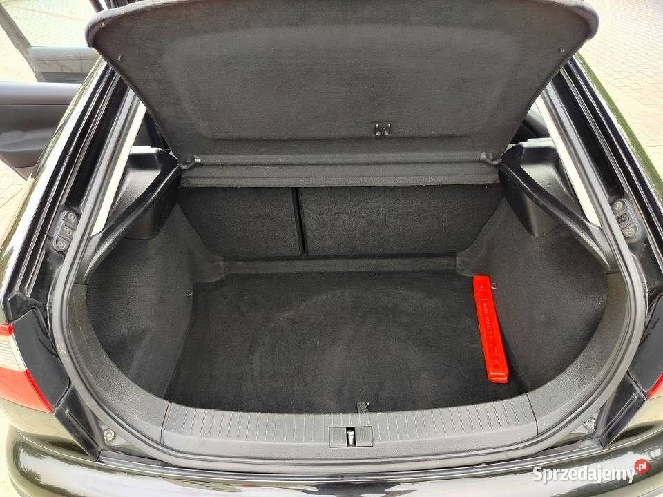 Doinwestowany Seat Leon 16 benzyna2005 komputer pokładowy Samochody osobowe mazowieckie sprzedam