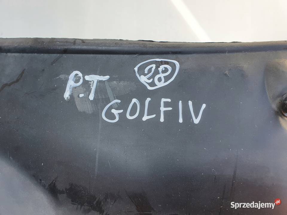 Golf IV PRAWE TYLNE NADKOLE Prawy tył pasażera Janów