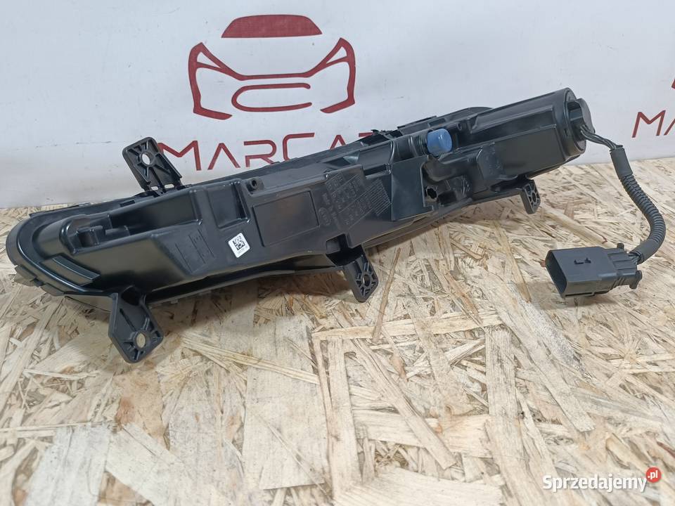 PEUGEOT 308 III T10 HALOGEN LED DRL PRAWY PRZÓD Pleszew