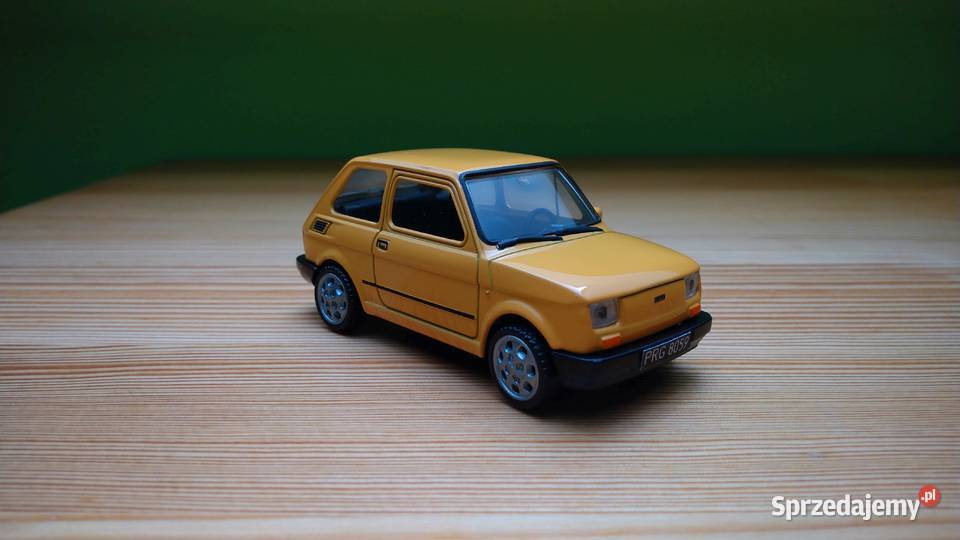 Fiat 126p Maluch 143 żółty czarne tablice Tywonia