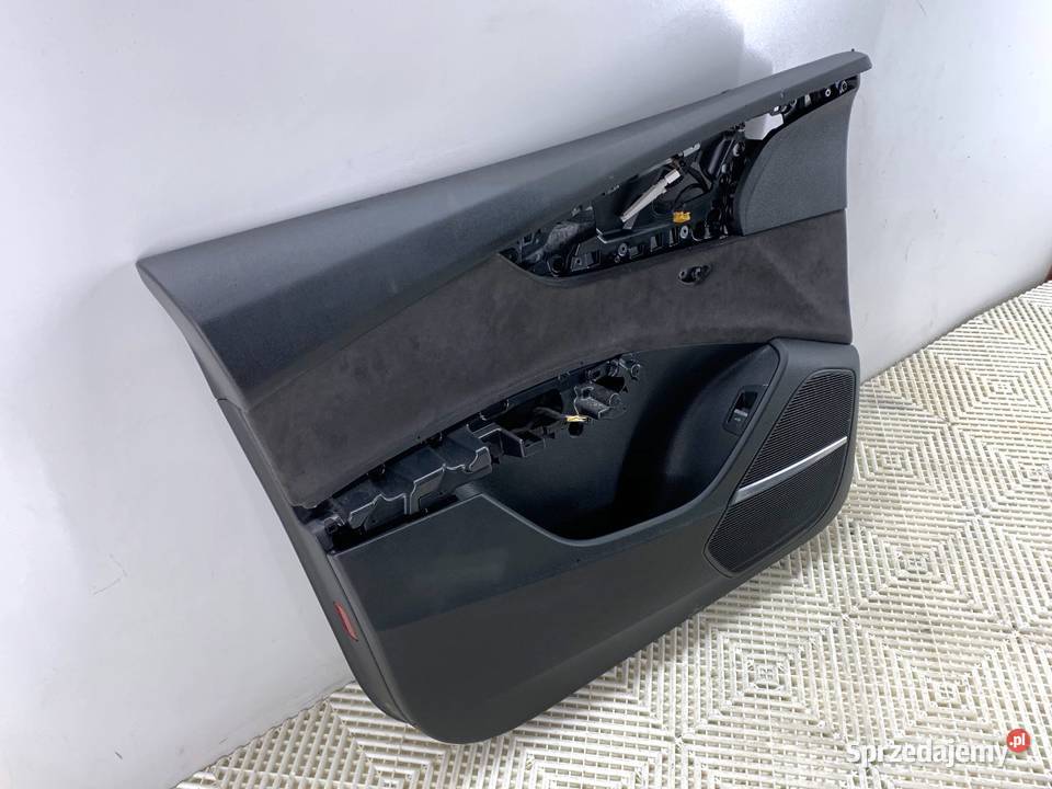 BOCZEK DRZWI LEWY PRZÓD AUDI Q8 SUV TAPICERKA