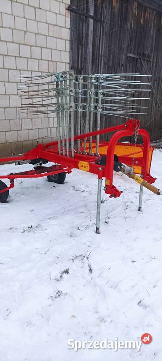 Zgrabiarka karuzelowa Dylewo