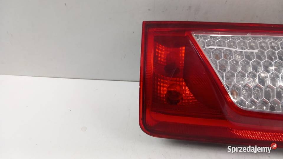 FORD CONNECT MK1 LIFT LAMPA TYŁ LEWY osobowe Światła stop Zbierkowo
