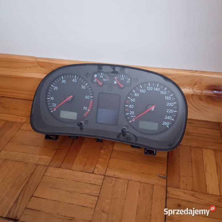 VW Golf IV 16 BAD Licznik Zegary 1J0920826G VDO osobowe podkarpackie Dębica