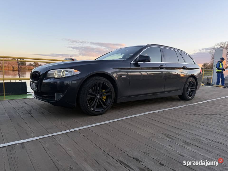 BMW F11 2011r szary