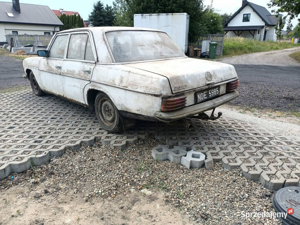 Mercedes W115 Mercedes W115 20D 72r 57678km