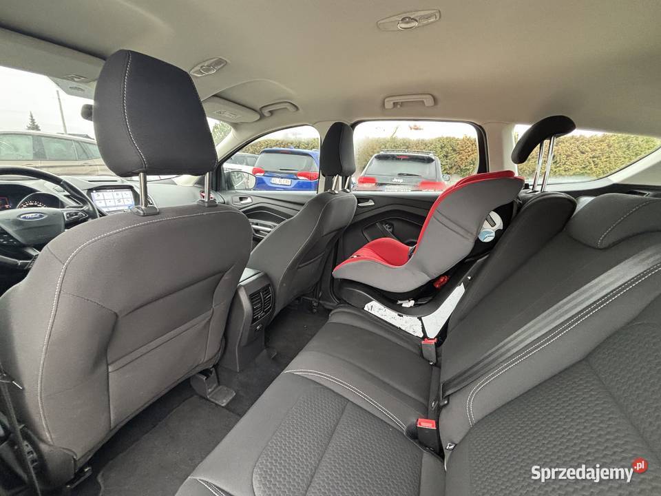 Ford Kuga Gwarancja welurowa tapicerka Motoryzacja Paniówki