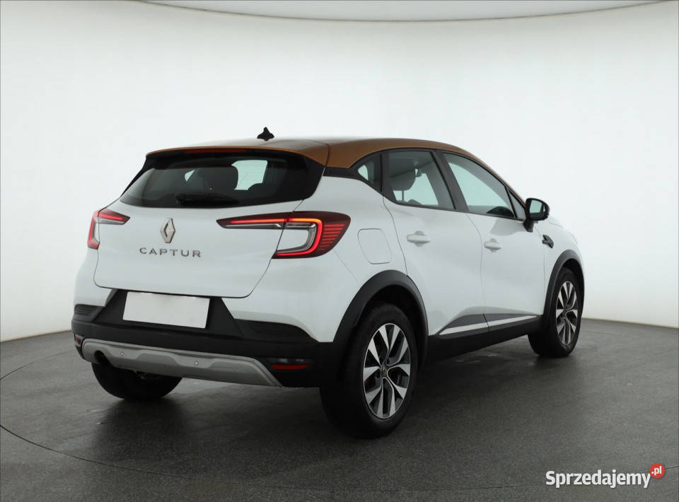Renault Captur 10 TCe gniazdo USB