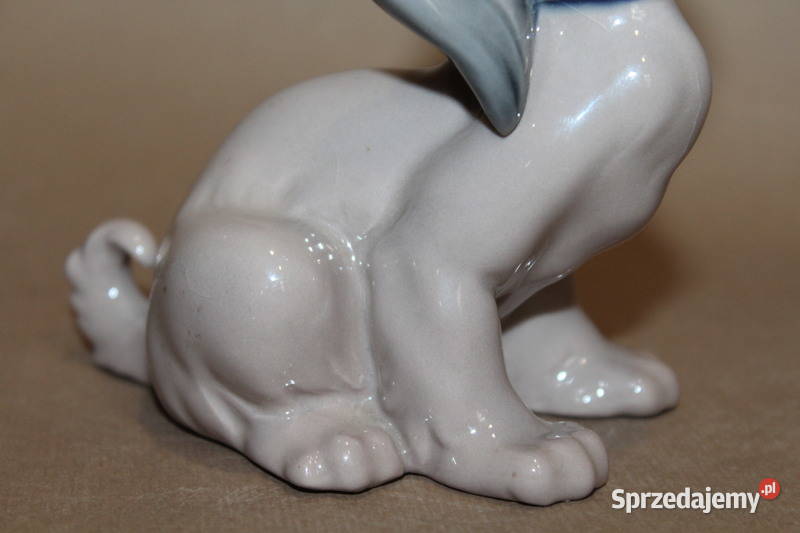 Figurka psa NAO 25 FiaF Porcelana i szkło Szczecin