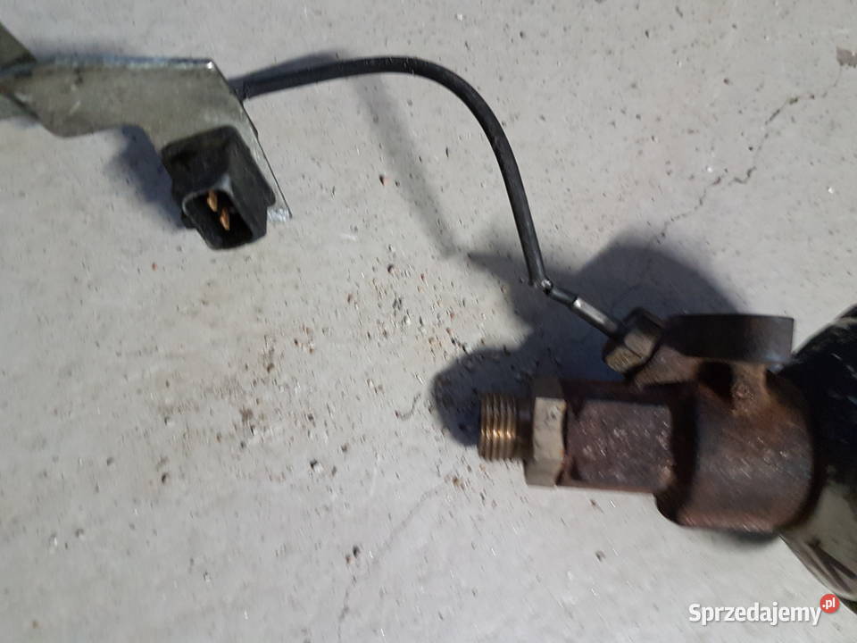 VW AUDI 20 BENZYNA ZAWOR EGR CZUJNIK 037131503 sprzedam