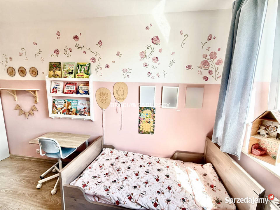 sprzedaży mieszkania 50m2 3 pokoje Kraków miejsce parkingowe