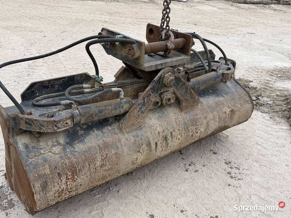 Łyżka skarpowa wychylna Kielce