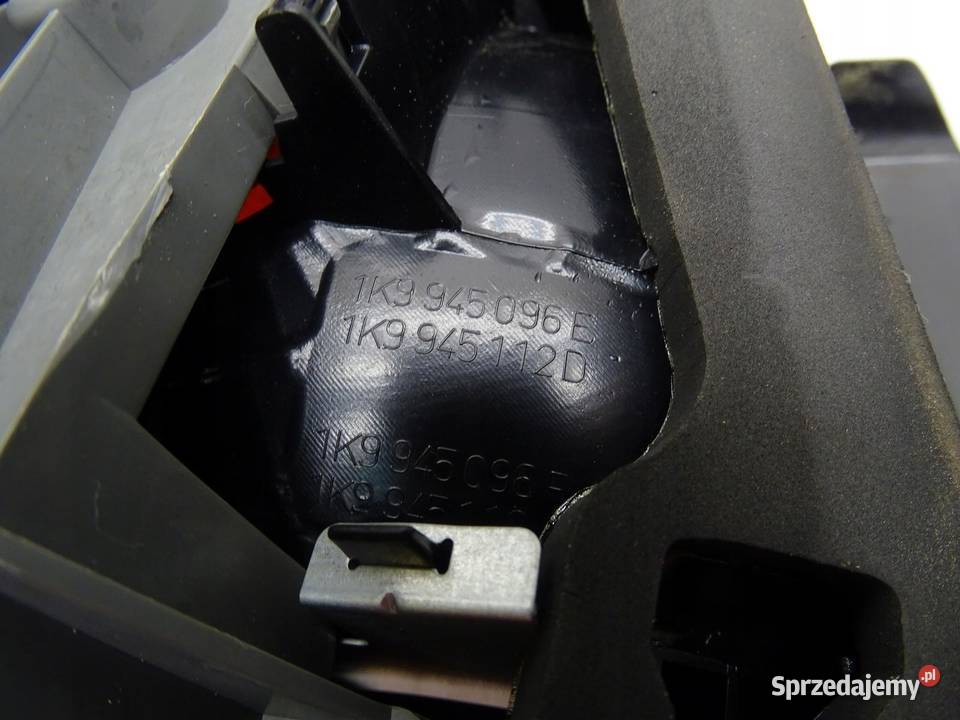 LAMPA PRAWA PRAWY TYŁ TYLNA W BŁOTNIK VW GOLF VI