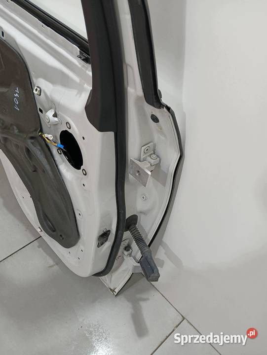 DRZWI LEWE TYŁ A960 Bmw X6 II 20142019 F16 świętokrzyskie