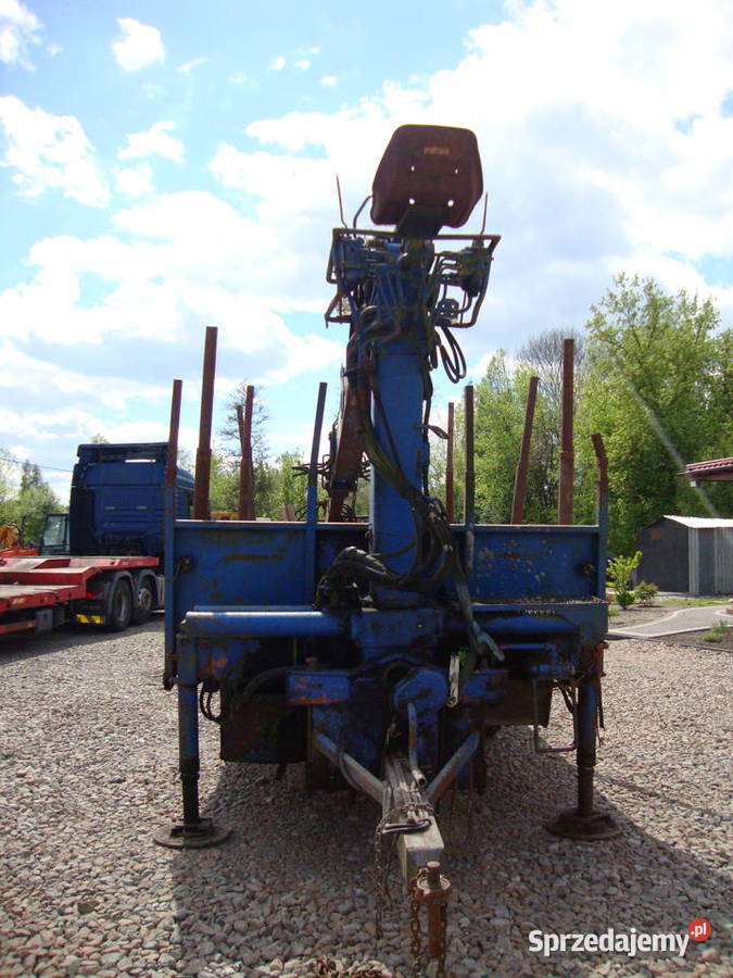 przyczepa leśna z HDS 7 metrów