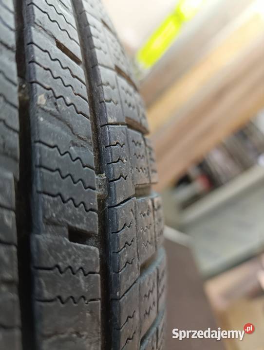 opony zimowe 21570R16 SUV 215 Werynia