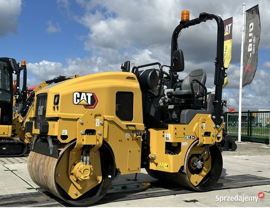 WALEC DROGOWY CATERPILLAR CB25 GC Rok produkcji 2025 wielkopolskie Tuliszków
