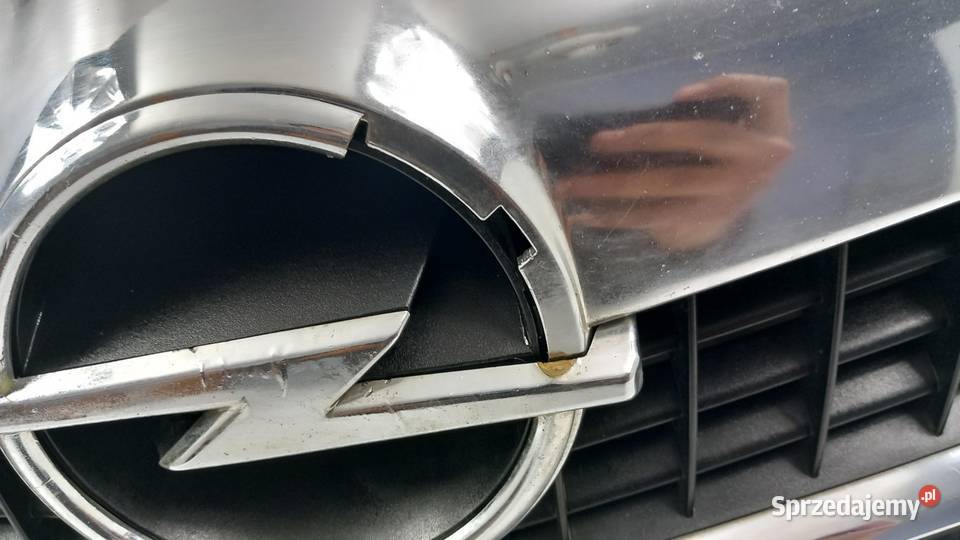 OPEL VECTRA C LIFT ATRAPA GRILL CHROM osobowe Zbierkowo sprzedam