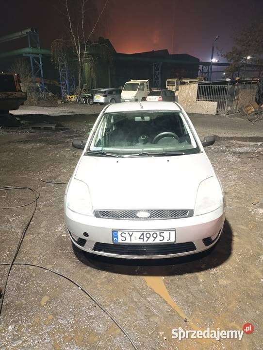 Ford Fiesta 14 2003 uszkodzony będzie jeszcze 1cm3 Bytom sprzedam
