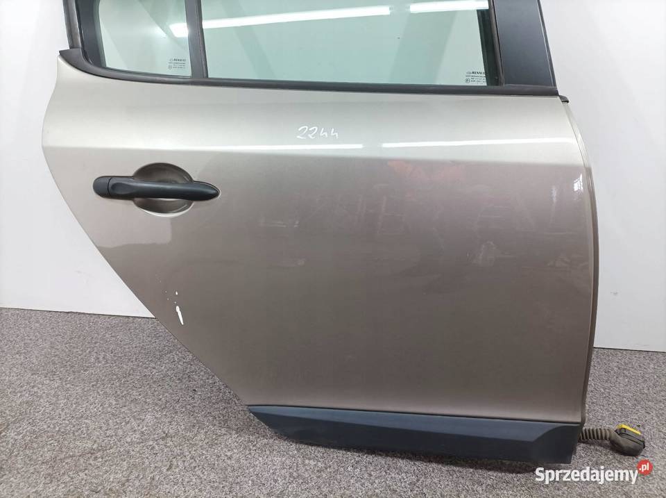 DRZWI PRAWE TYŁ 5D HB TEHNK Renault Megane III osobowe