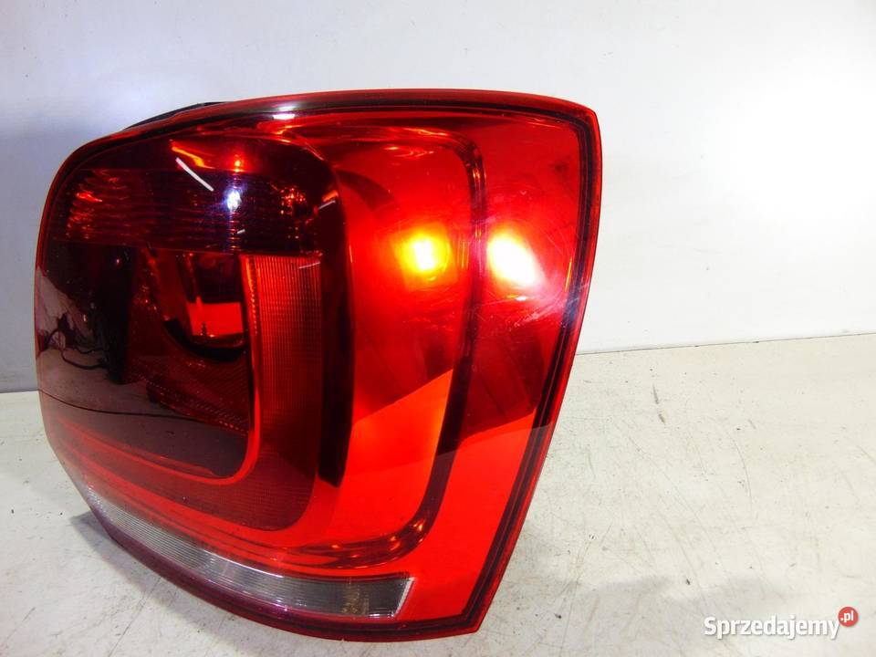 LAMPA PRAWA TYLNA TYŁ POLO V 6R 6R0945096G osobowe wielkopolskie