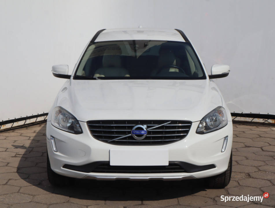 Volvo XC60 D4 Rok produkcji 2015 Łódź