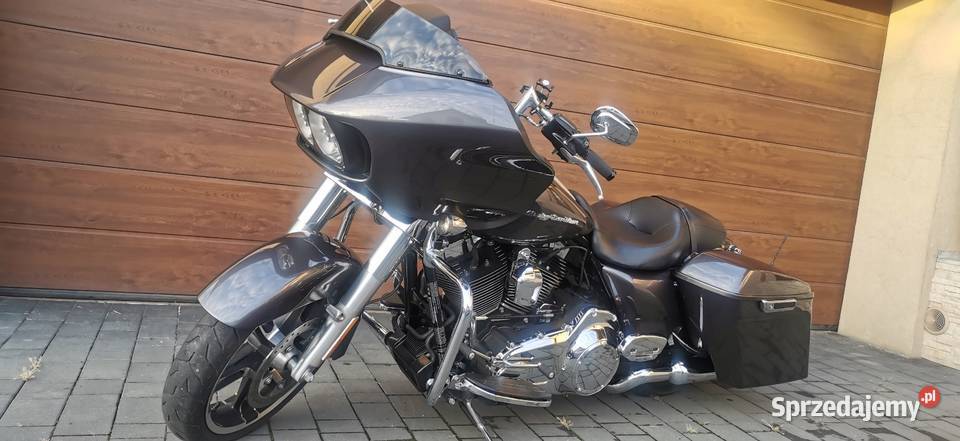 HarleyDavidson Road Glide z 2016r niski przebieg Rok produkcji 2016 Rydułtowy