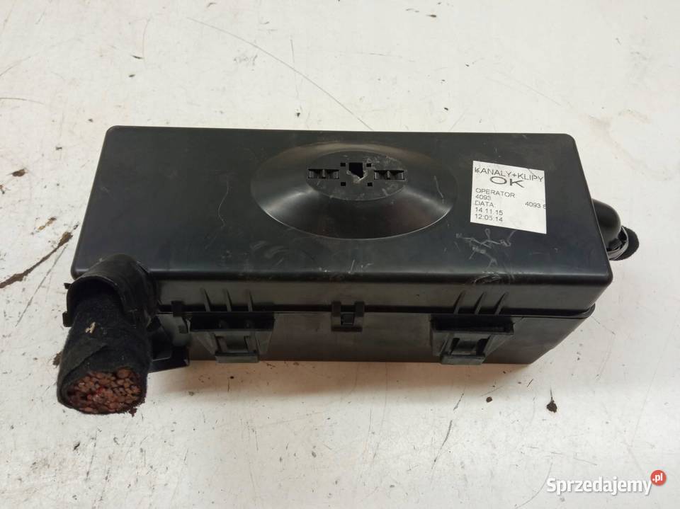 SKRZYNKA BEZPIECZNIKÓW 670030497 30 B 410