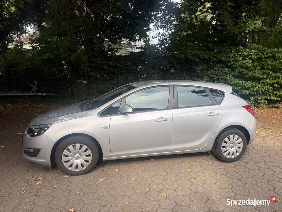 Opel Astra J 2015 16 Benzyna Super Stan Opłacona lubelskie Chełm