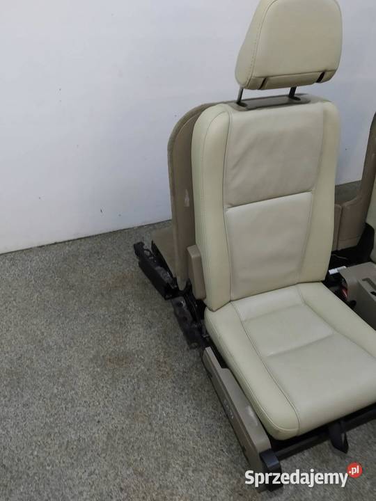FOTELE III RZĄD JASNA SKÓRA Volvo XC 90 I