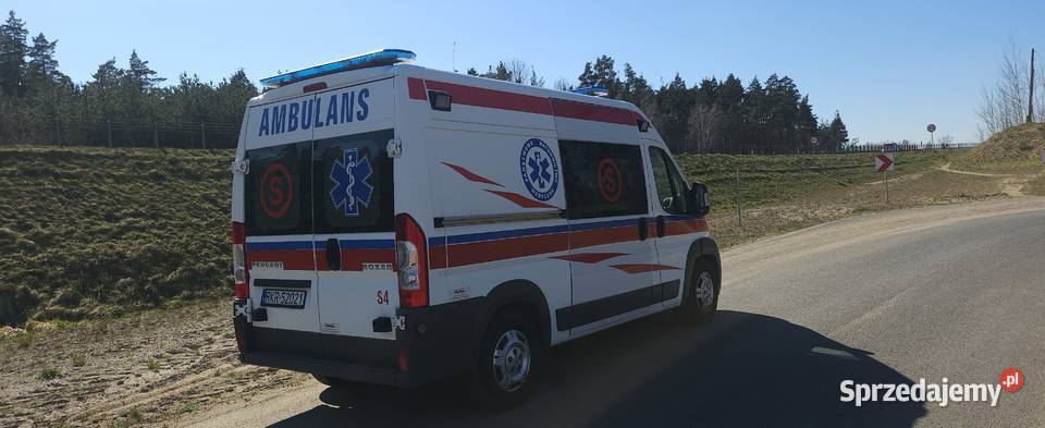 Anbulans peugeot Boxer 30 hdi przejscie Salon PL Biskupiec