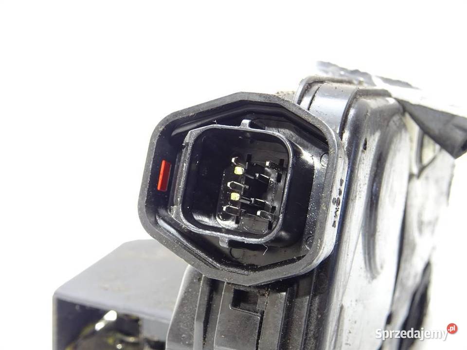 ZAMEK PRZÓD PRAWY HYUNDAI SANTE FE I Terenowy Karoseria sprzedam