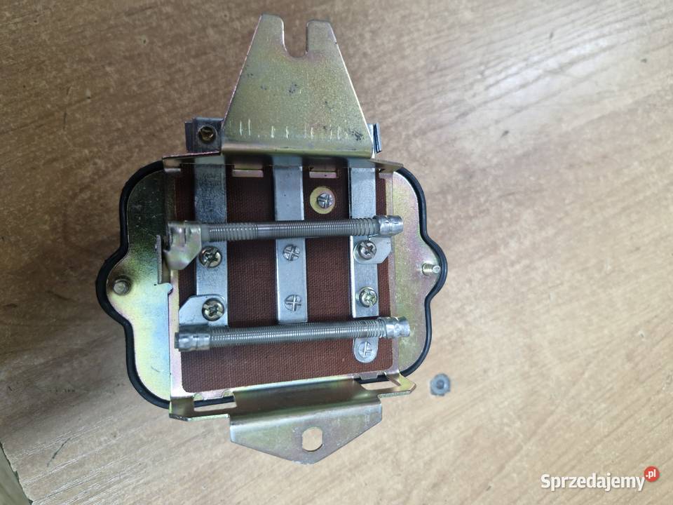 REGULATOR NAPIĘCIA PRĄDNICY URSUS C360