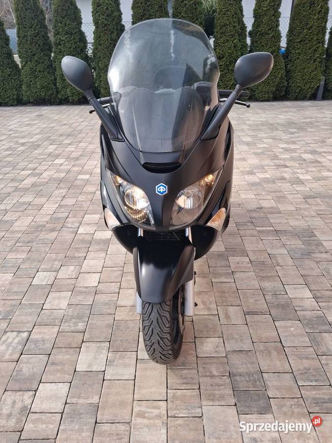 Skuter Piaggo xevo 125 nieuszkodzony Zamysłowo sprzedam