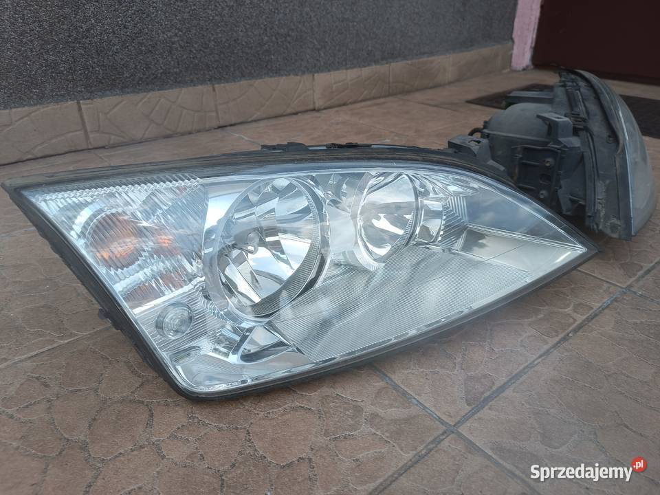 Ford Mondeo III Mk3 reflektory lampy przód Lewa