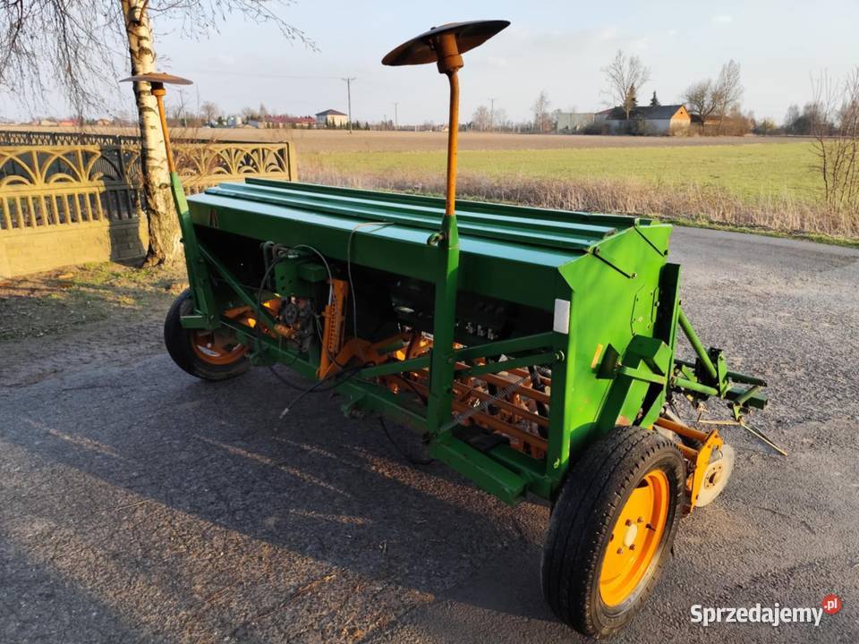 Siewnik Talerzowy Amazone D8 3m 2003r Żychlin sprzedam