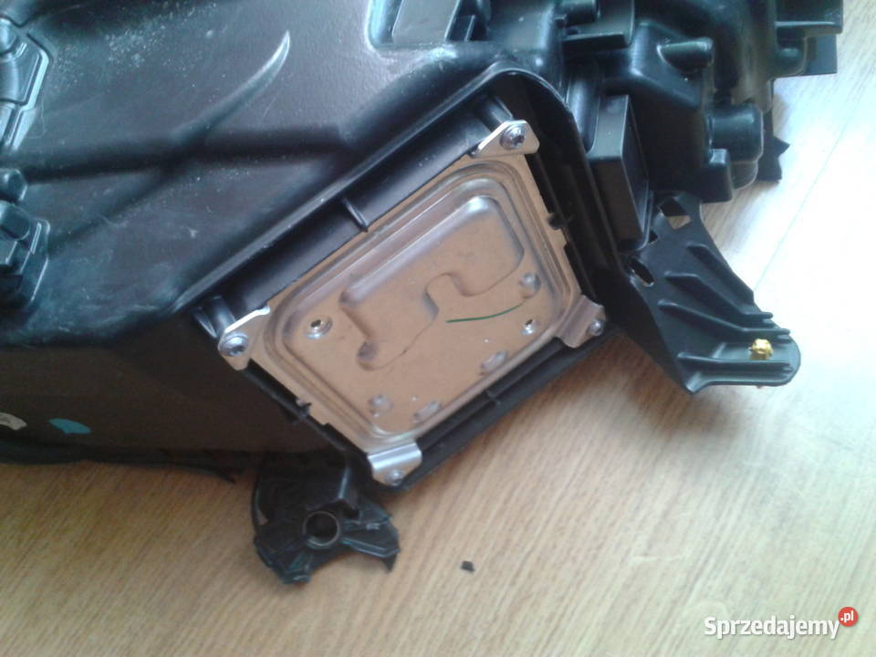 9849116580 Lampa lewa Peugeot 308 t10 308 sprzedam