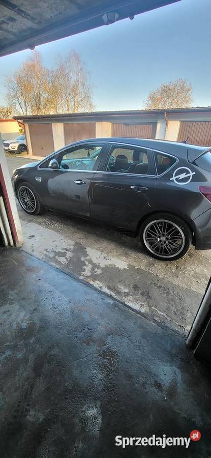 Sprzedam Opel Astra J ESP Ryn