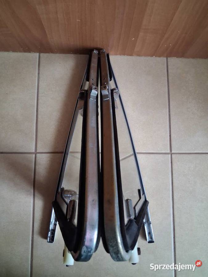 Szyby uchylne trójkątne fronterki fiat 126p Mysłowice