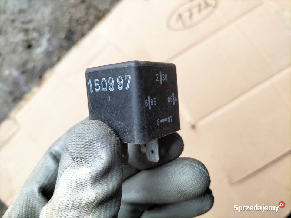 PRZEKAŹNIK 168 7M0906363