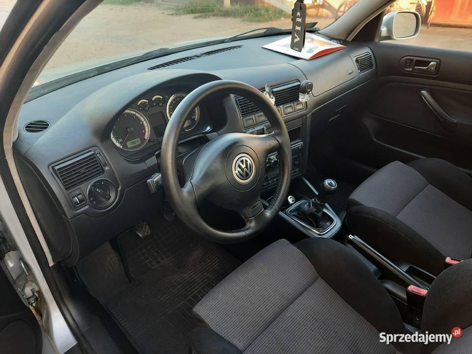 VW GOLF IV 16 16V MPI 105 Highline 5dr nieuszkodzony Wałbrzych sprzedam