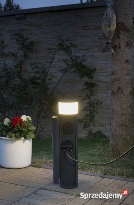 Nowoczesna lampa ogrodowa Słupek z gniazdami na Dom i Ogród Rynarzewo