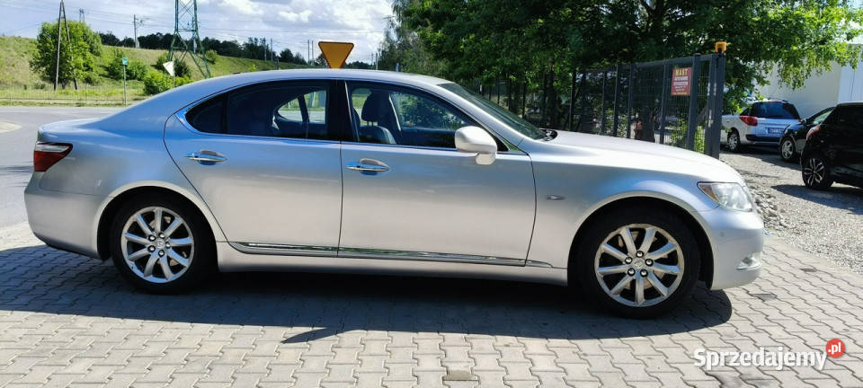 Lexus LS Zadbany IV 20062017 benzyna Stare Budy