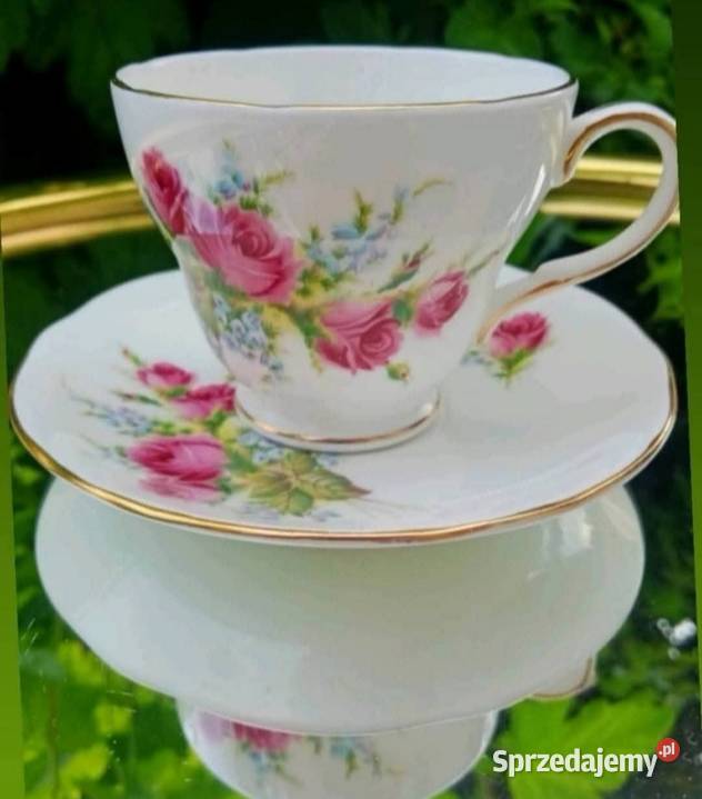 Porcelana zdobiona motywem róż Pabianice