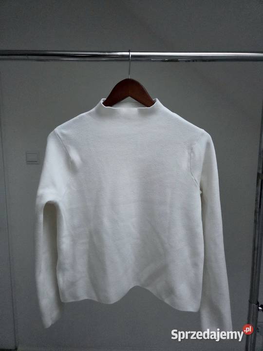 Biały sweter ze stójką golf wiskoza biały Liszki