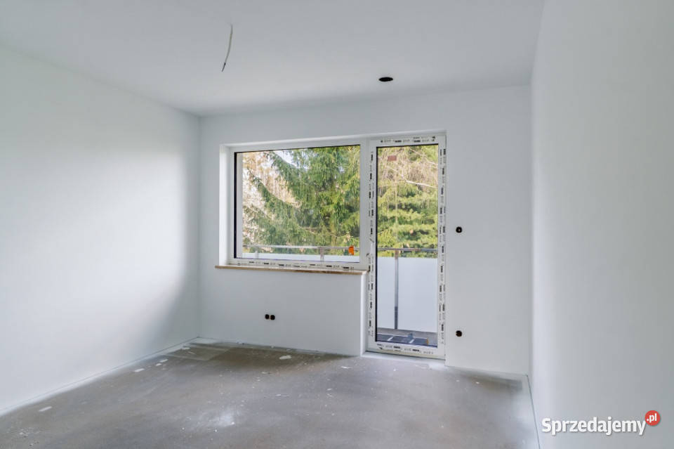 Dom w wysokim standardzie w zielonej części