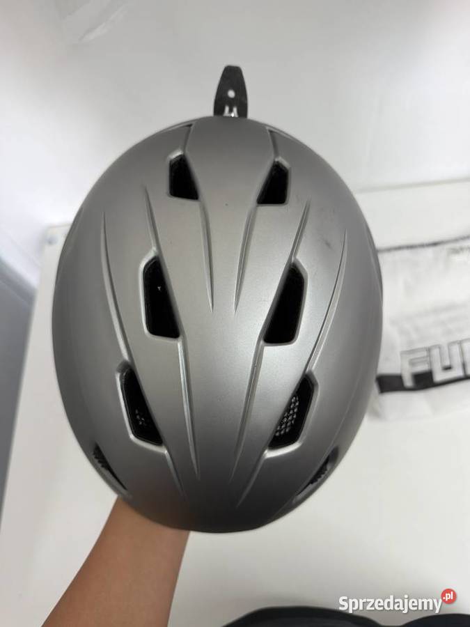 Kask narciarski mężczyzn i kobiet